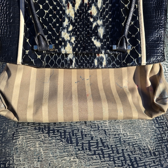 Brahmin Alice Carryall, Black Carlisle,  VGUC - Picture 10 of 12